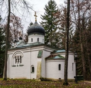 Усадьба Абрамцево. Церковь.